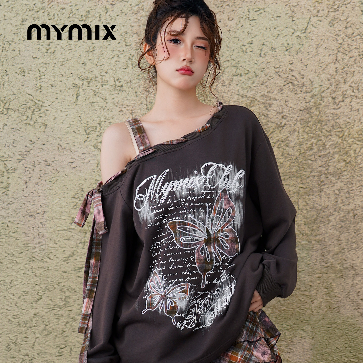 【25年秋季】MYMIX美式复古辣妹风女T恤蝴蝶印花露肩款式长袖卫衣