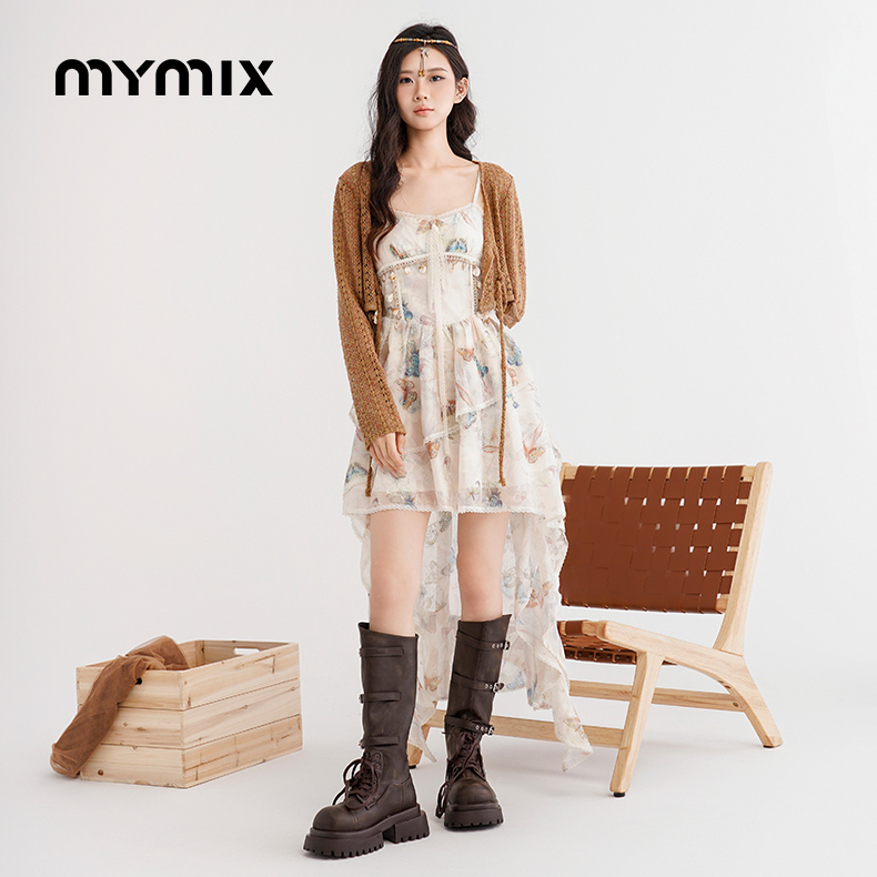 高腰蝴蝶印花吊带层次连身裙