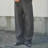 休闲裤 Retro 舒适慵懒磨毛感宽松垂感弯刀版 型卫裤 R21