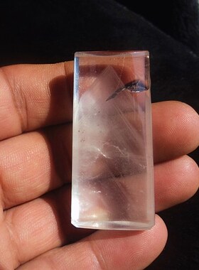 晶山角商城天然绿幽灵内有千层山金字塔型吊坠 51*26*13mm 30.1g