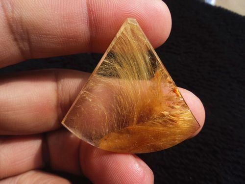 晶山角天然钛晶金发晶无事牌挂件