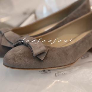 质感在线！大蝴蝶结圆头粗跟3.5CM高跟鞋 舒适麂皮高级灰色工作鞋