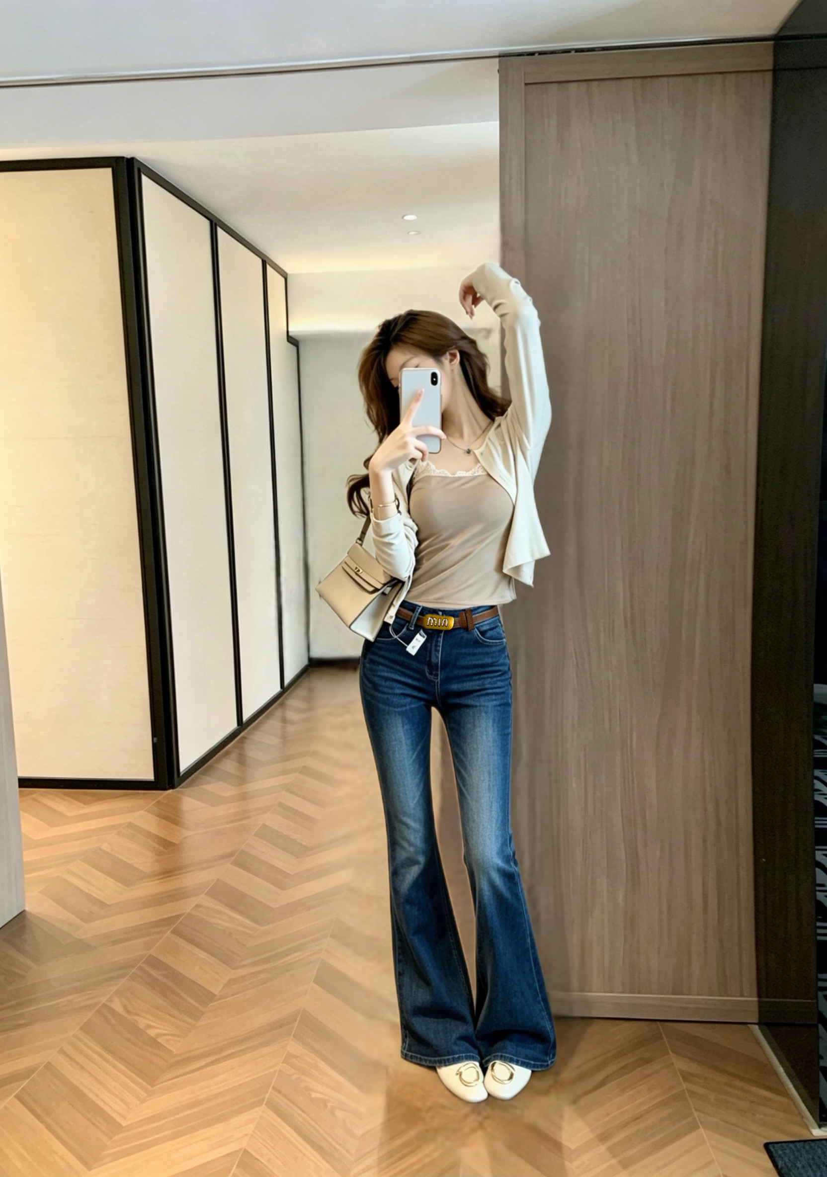 复古微喇牛仔裤女2026AS秋季修身显瘦高腰设计感收腹辣妹喇叭裤子