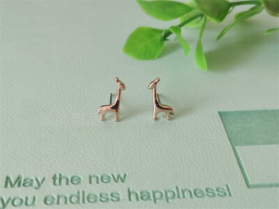 威妮华比拉正品小鹿三角六角耳钉耳环小清新气质百搭耳饰
