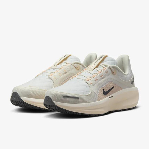 Nike Winflo 11 舒适时尚防滑耐磨低帮跑步鞋女款 FQ1359-101