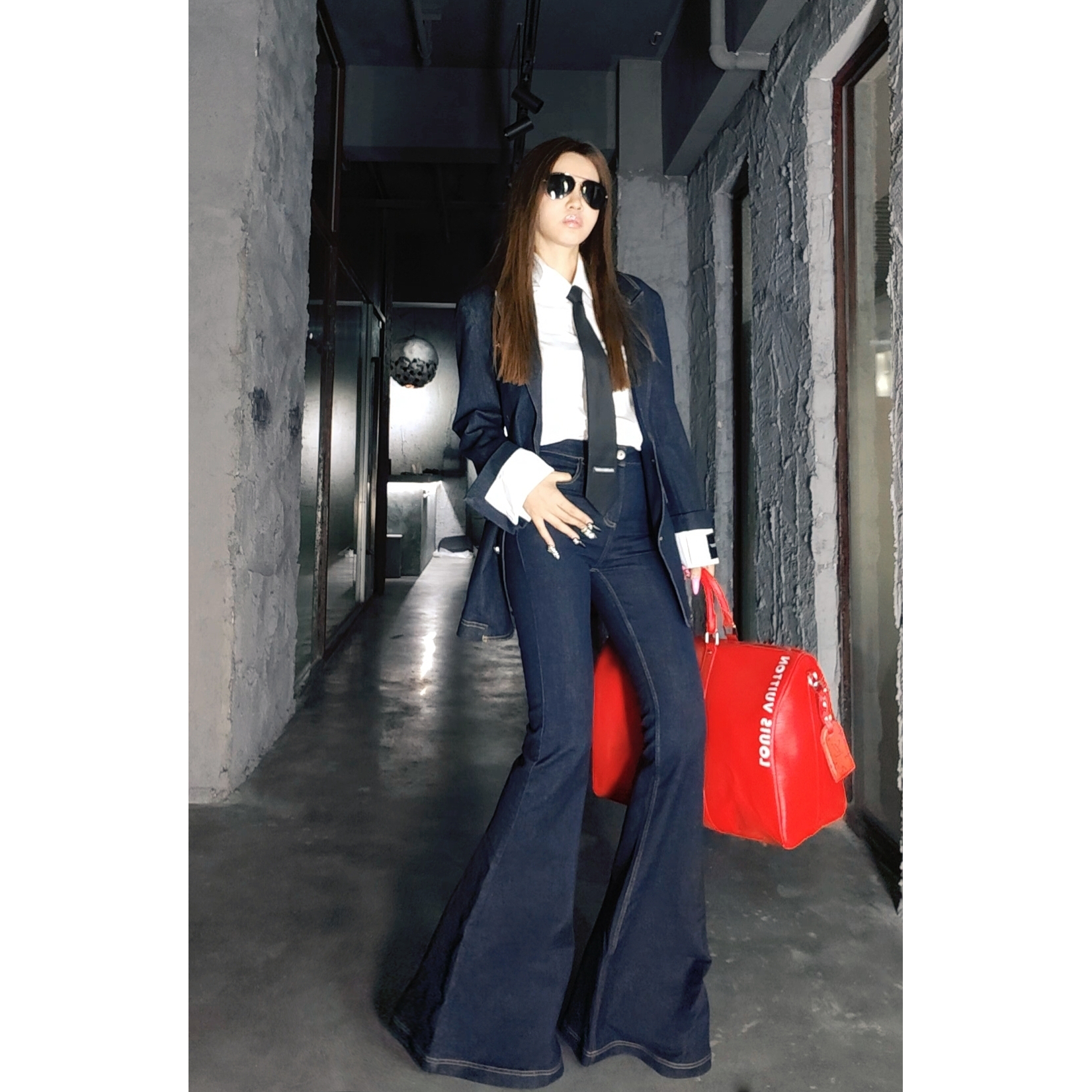 AOAOMISSSHOP鳌鳌家【不易掉色】深蓝色高腰修身牛仔喇叭裤女