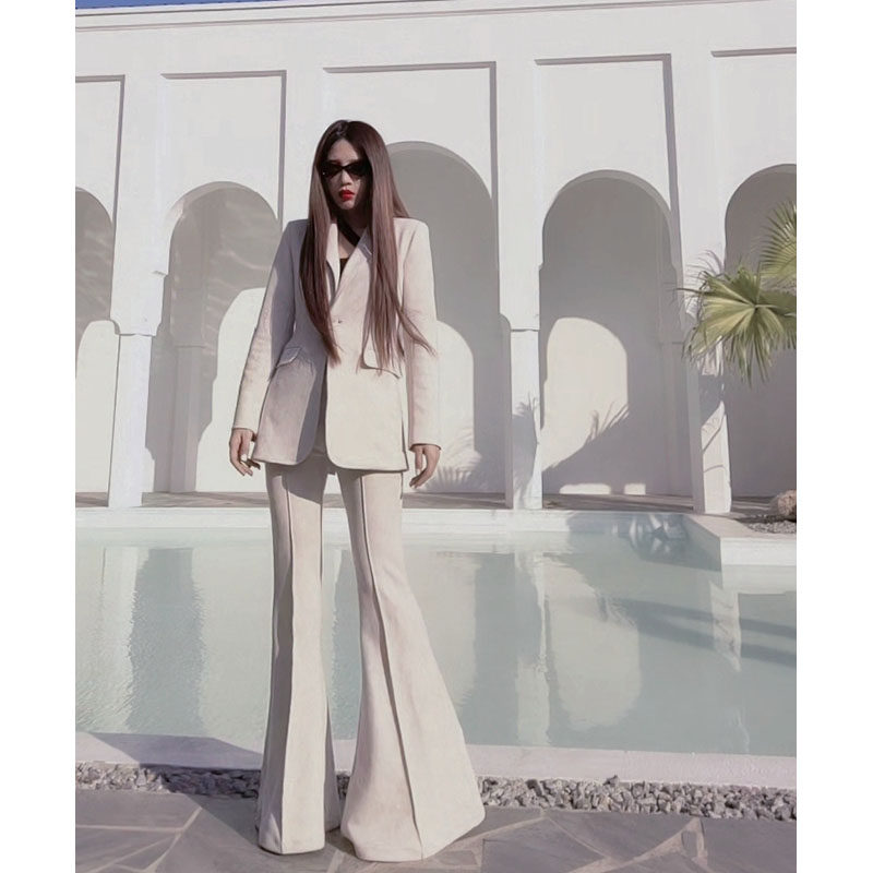 AOAOMISSSHOP升级版冬米白色鹿皮绒喇叭裤套装街拍炸街两件套显瘦