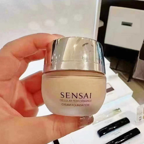 真的相见恨晚 sensai丝光溢彩粉霜细腻服帖柔光轻薄无粉感CF11