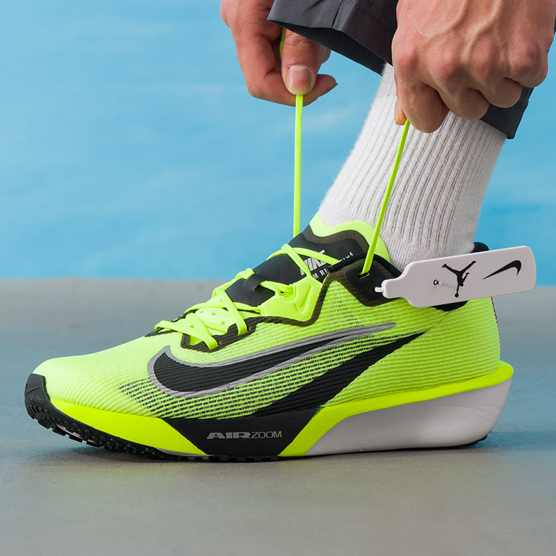 Nike耐克男鞋AIR ZOOM RIVAL FLY 4跑步鞋2025冬季新款缓震运动鞋