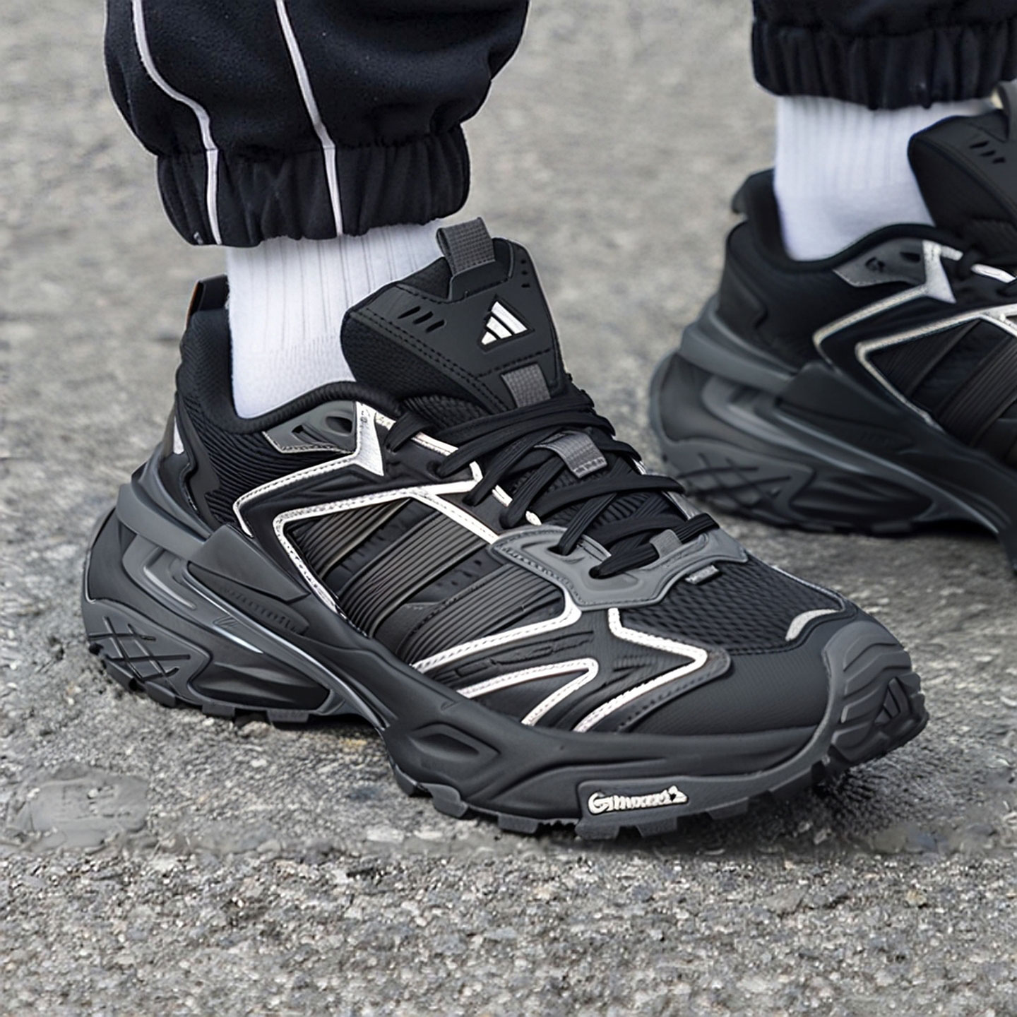 adidas阿迪达斯机甲鞋男鞋女鞋老爹鞋2025秋冬季新款正品男运动鞋