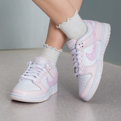NIKE耐克女鞋情人节礼物粉色板鞋运动鞋新款DUNK休闲鞋FD1449-100
