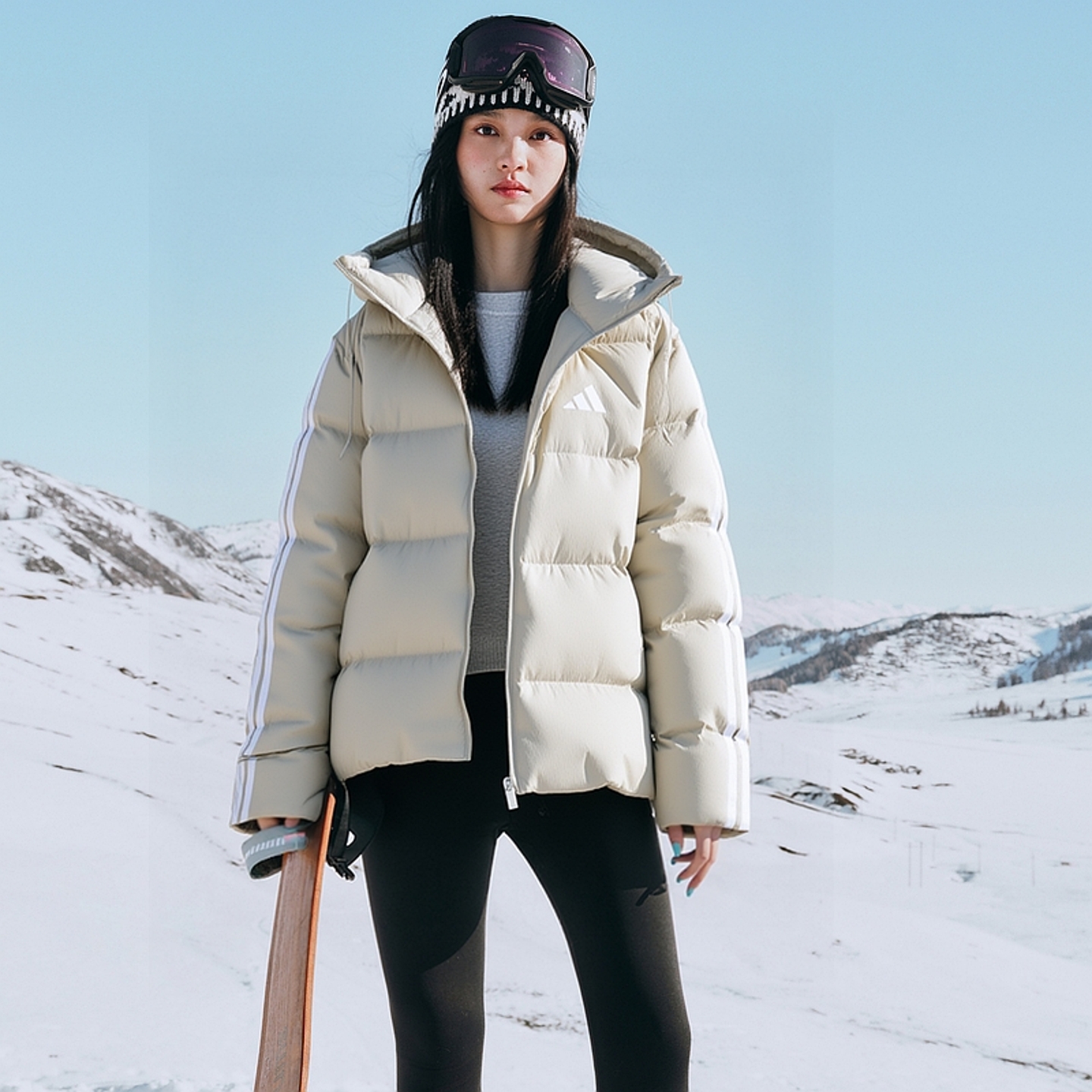 Adidas阿迪达斯羽绒服女装25秋冬新款运动保暖连帽夹克外套KH3979