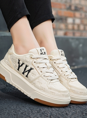 MLB小白鞋男女情侣厚底鞋学长鞋显高板鞋25冬季新款鞋子3ASXE015N