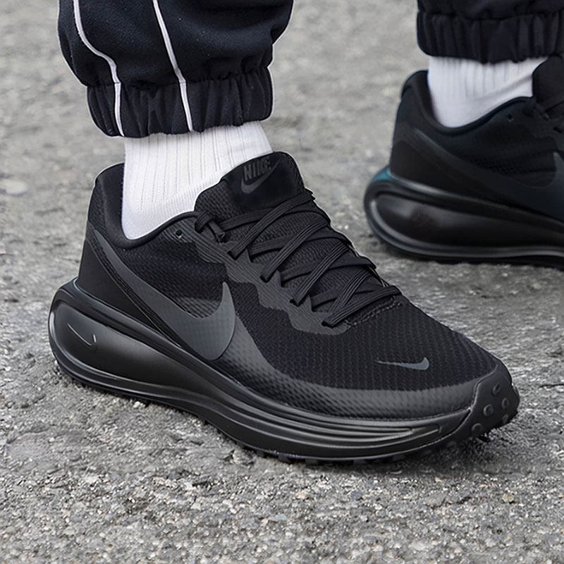 Nike耐克Revolution8跑步鞋