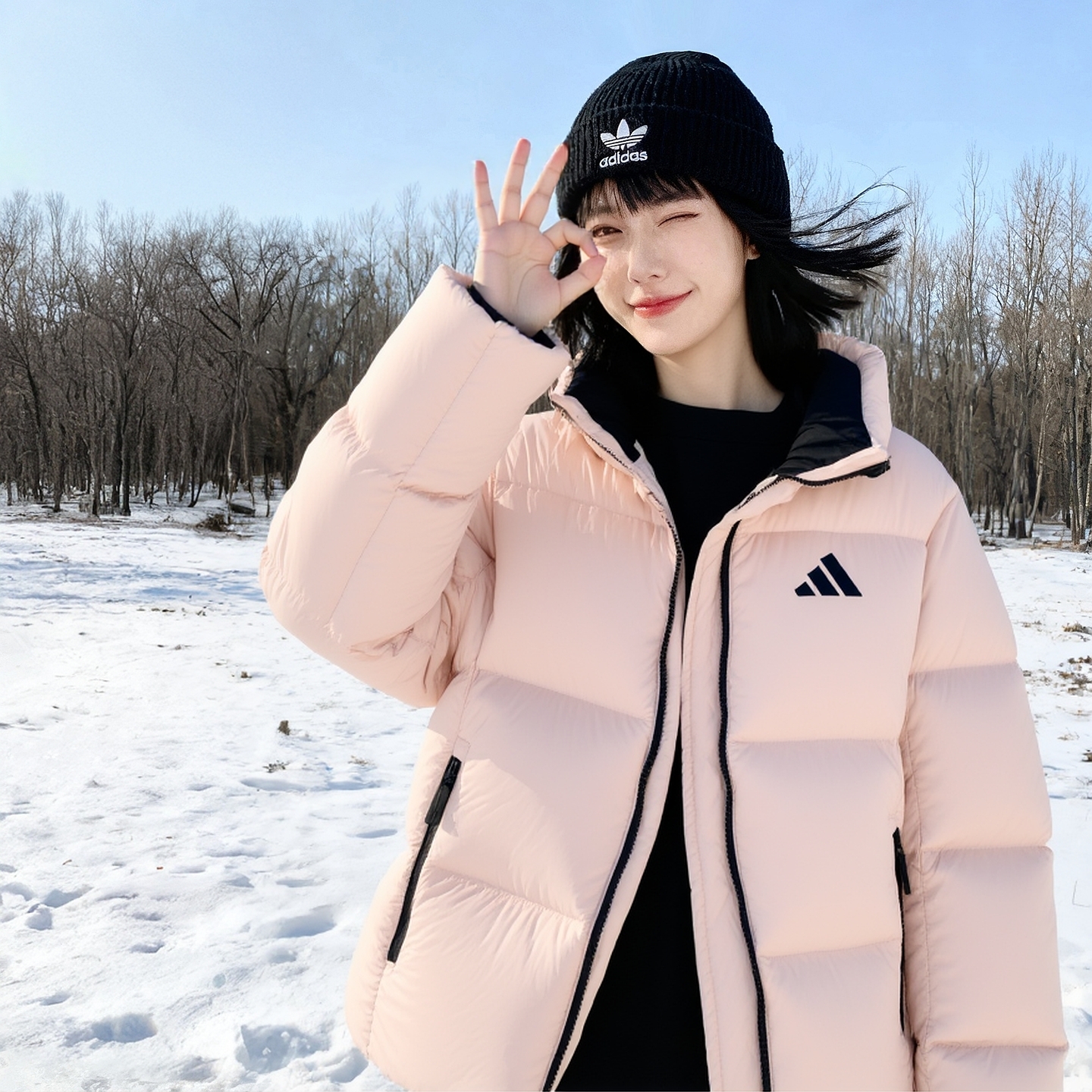 阿迪达斯短款立领羽绒服女装2025冬季新款运动防风保暖外套KQ5507