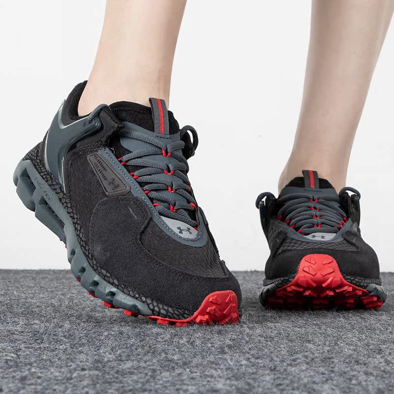 安德玛UA男女鞋新款HOVR Summit休闲鞋轻便缓震运动鞋3022579-100