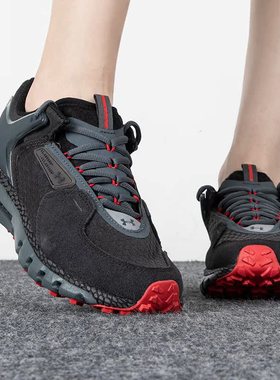 安德玛UA男女鞋新款HOVR Summit休闲鞋轻便缓震运动鞋3022579-100