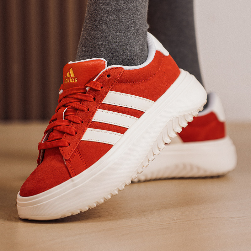 Adidas阿迪达斯女鞋官方旗店2026新年款红色板鞋厚底休闲鞋KJ2065,运动鞋new,运动休闲鞋,淘宝优惠券,粉丝福利购,淘宝优惠卷