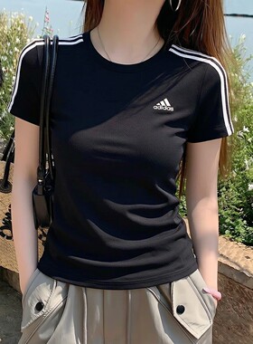 阿迪达斯女生T恤Adidas官方正品2026夏季黑色款休闲纯棉透气短袖