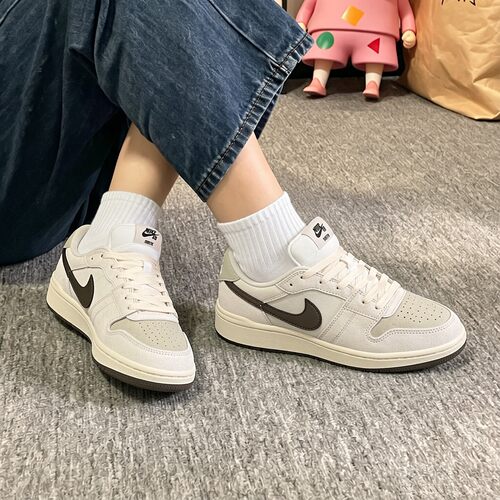 耐克NIKESB轻便低帮板鞋男休闲鞋