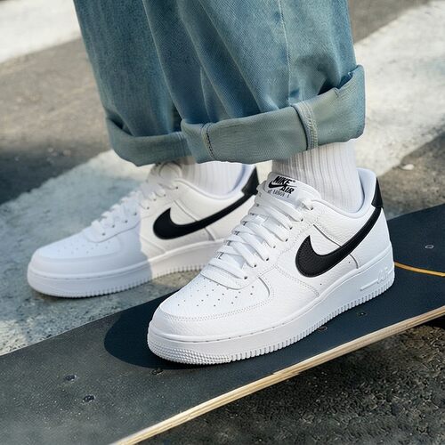 NikeAirForce1男缓震低帮板鞋