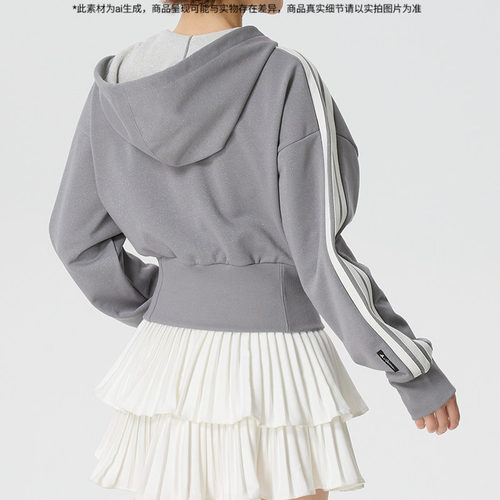 阿迪达斯女子灰色新款运动夹克