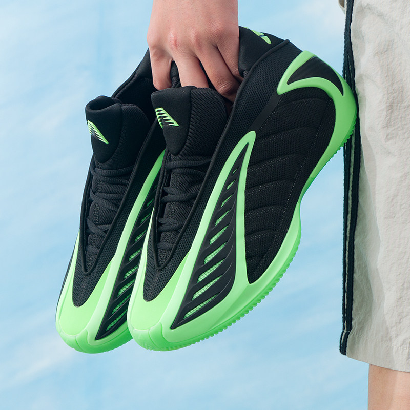 阿迪达斯男篮球鞋2025新款运动鞋爱德华兹二代低帮实战比赛运动鞋