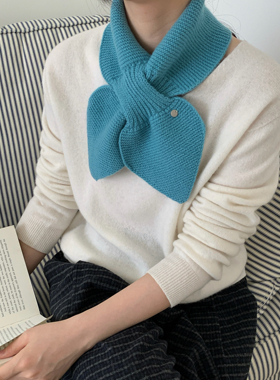 Carrier 韩国100%绵羊毛尖角桃心小围巾女保暖针织交叉装饰围脖潮