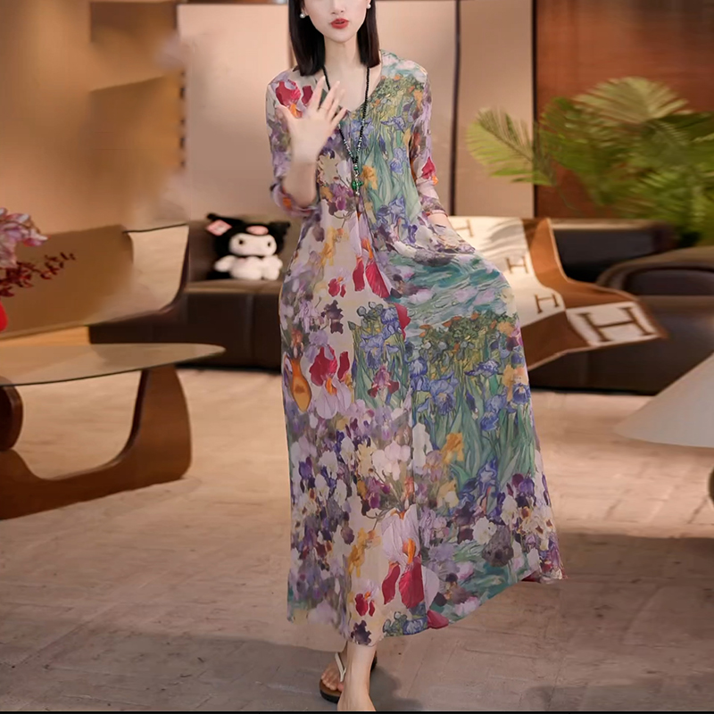 轻奢高级感V领碎花连衣裙女