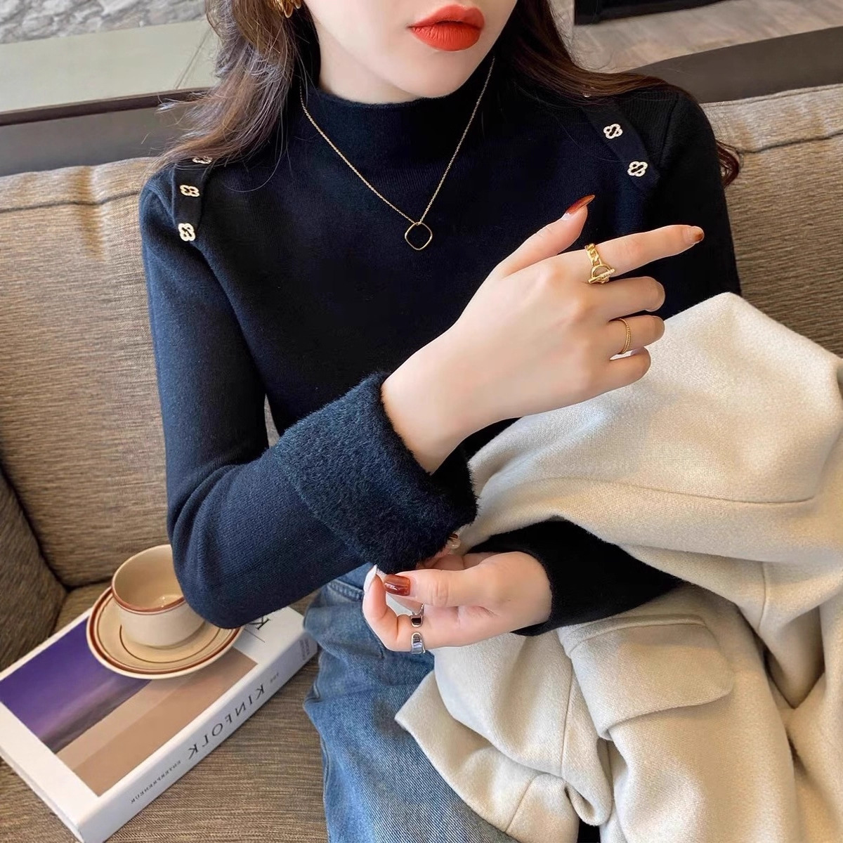 加绒加厚打底衫女冬2025新款内搭一体加绒毛衣洋气高级感针织上衣