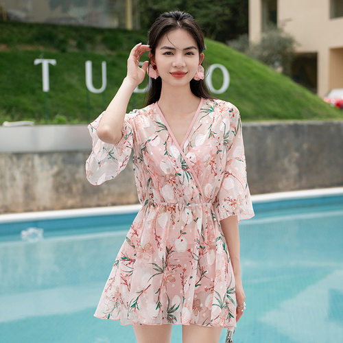 2024新款游泳衣女分体式三件套遮肚显瘦聚拢小胸韩国ins风泡温泉