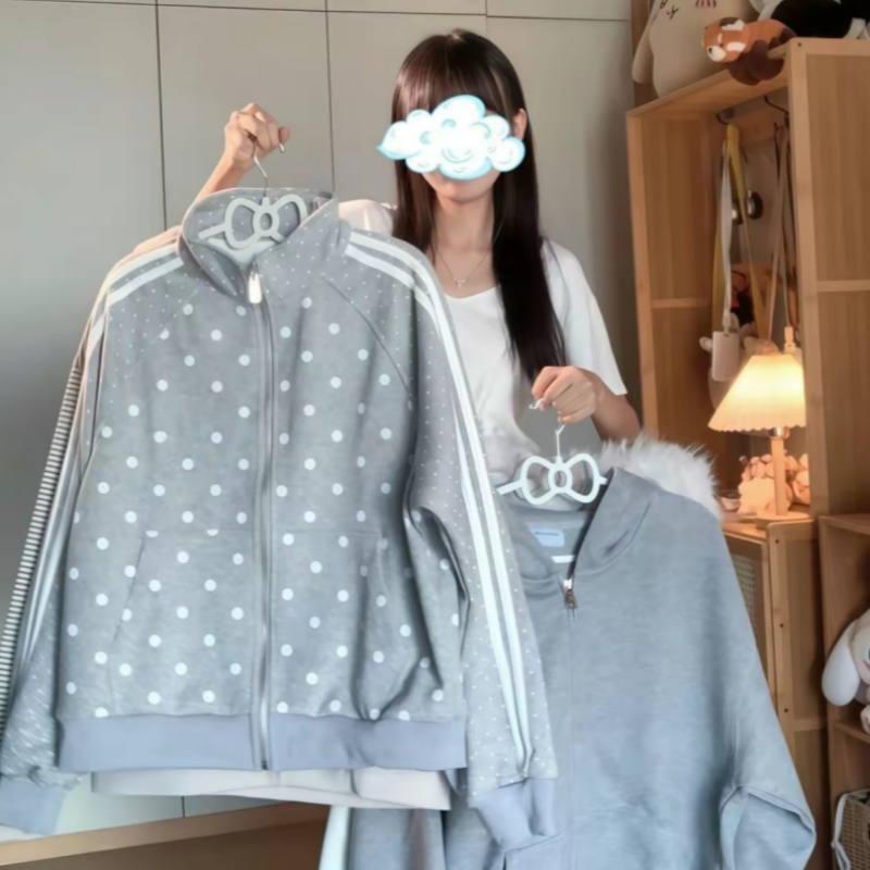 洋气大码女卫衣波点满印长袖复古通勤风简约休闲卫衣2026新款秋季