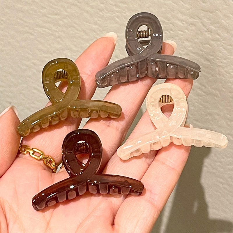 简约百搭小号刘海抓夹网红鲨鱼夹