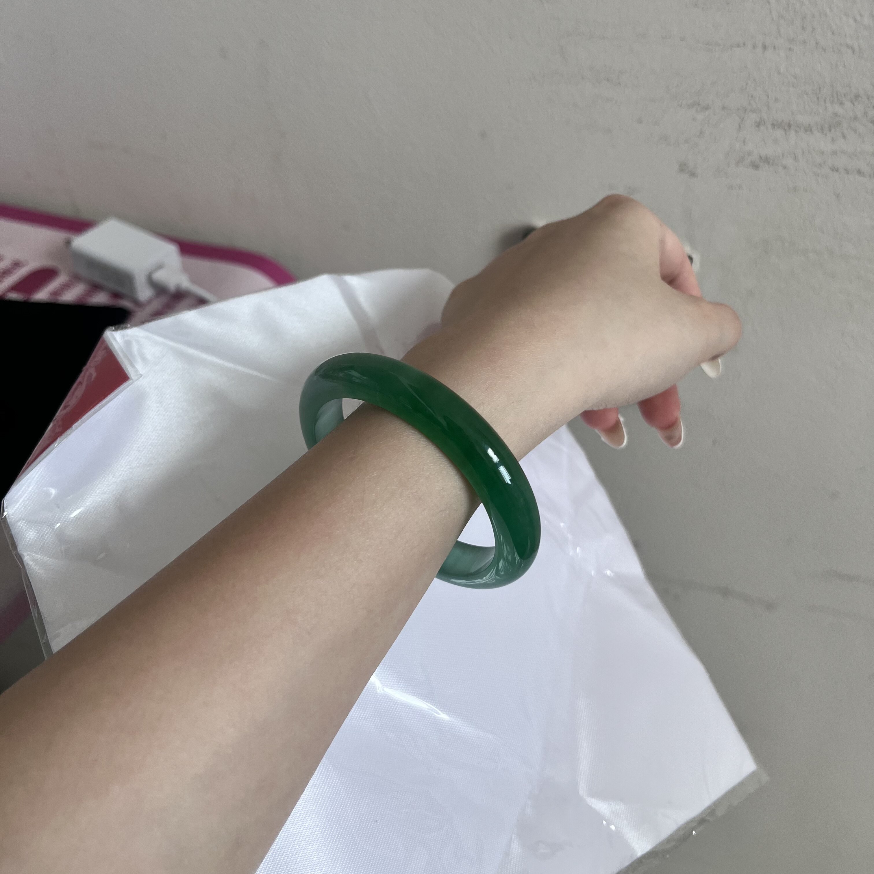 玉长情高端缅甸老坑翡翠满绿飘花冰种玉手镯子女款正圈真玉石处理