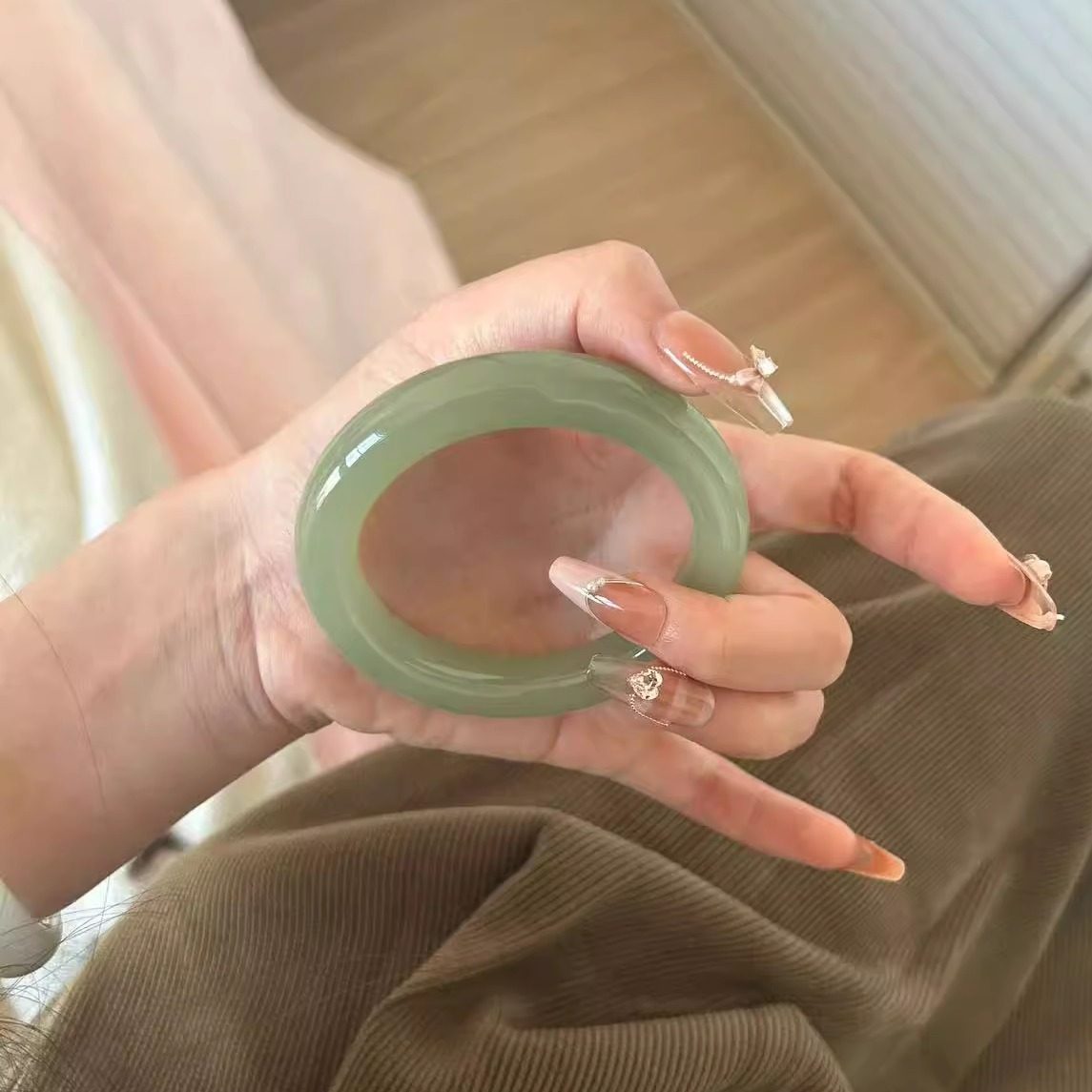 玉长情冰种翡翠和田玉青白玉镯平替女款阿富汗旗舰店正品玉手镯子