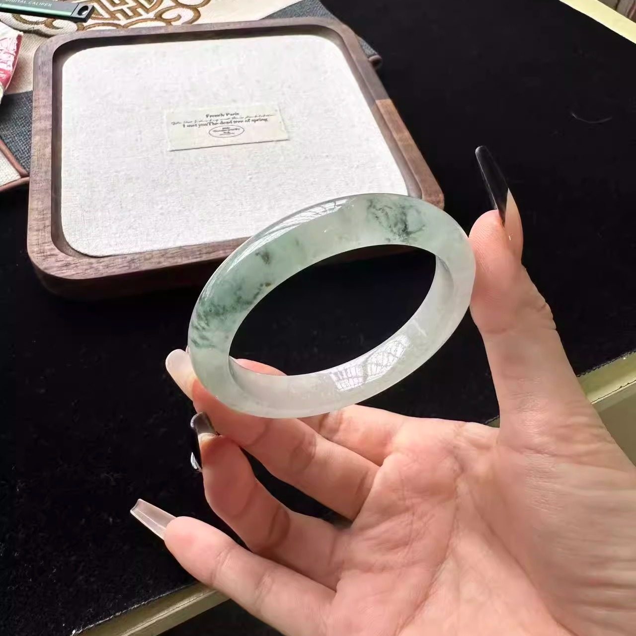 玉长情高端缅甸翡翠正品真玉手镯子冰种飘花玉翡翠官方步离镯处理