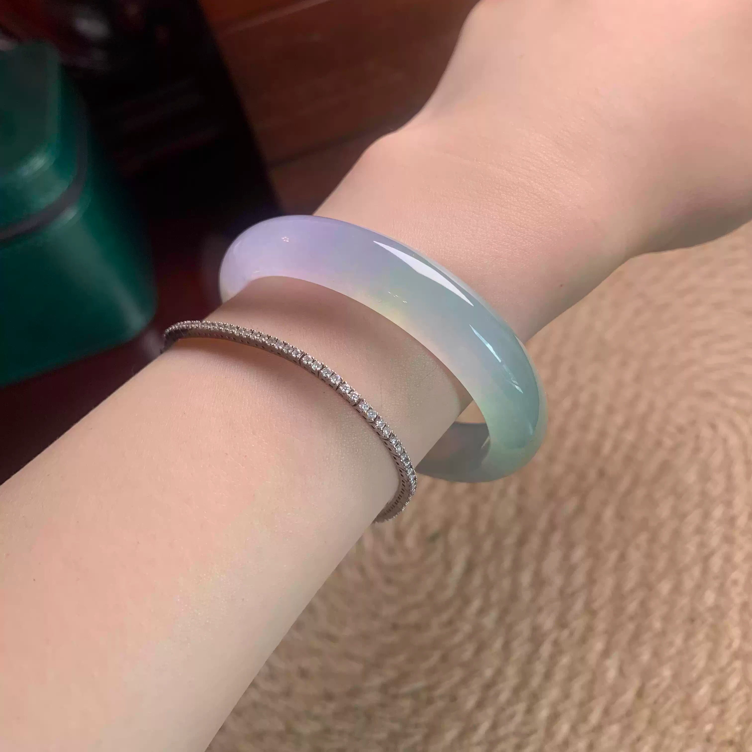 玉长情高端缅甸翡翠冰种春彩玉手镯子正品女款贵妃真玉石处理微瑕