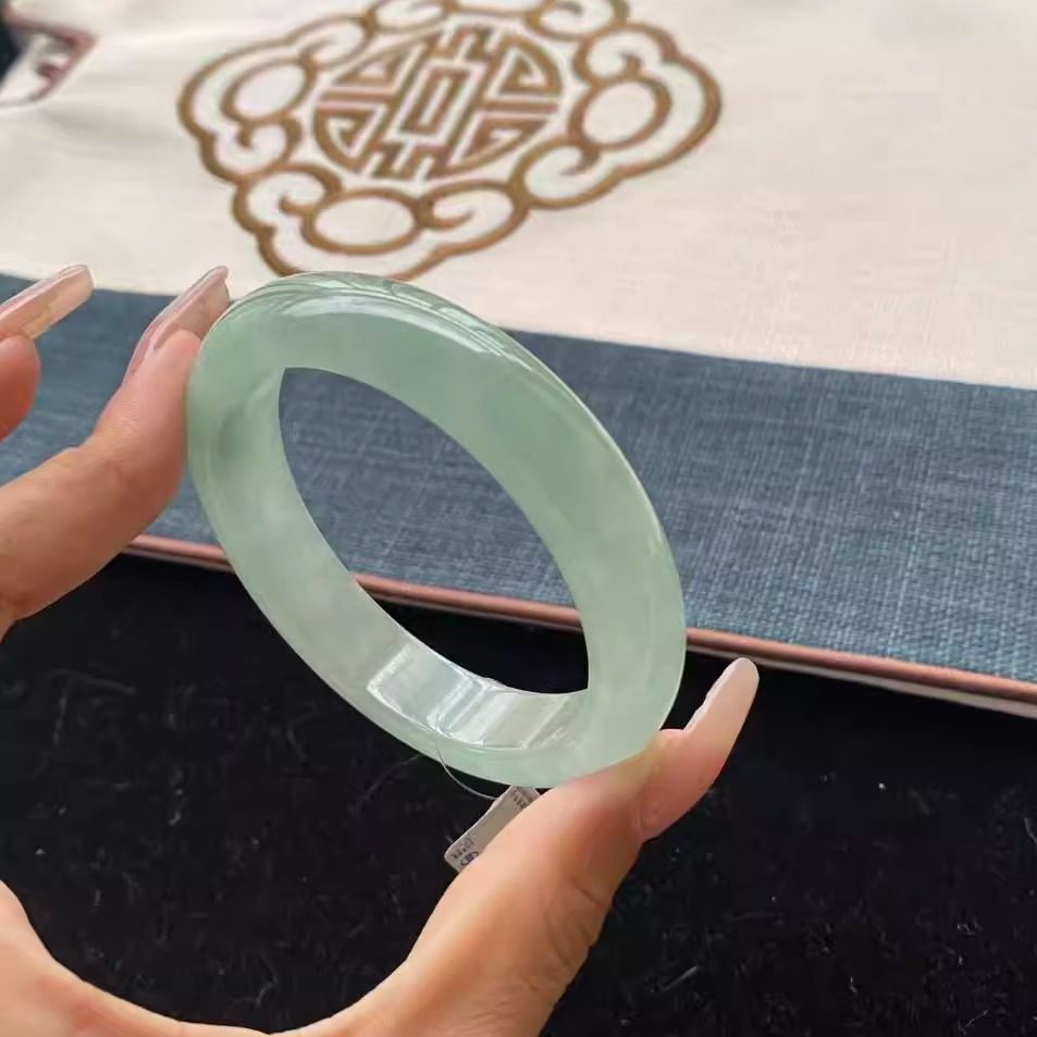 玉长情高端缅甸翡翠女款正品冰种飘花官方旗舰店玉手镯子饰品处理