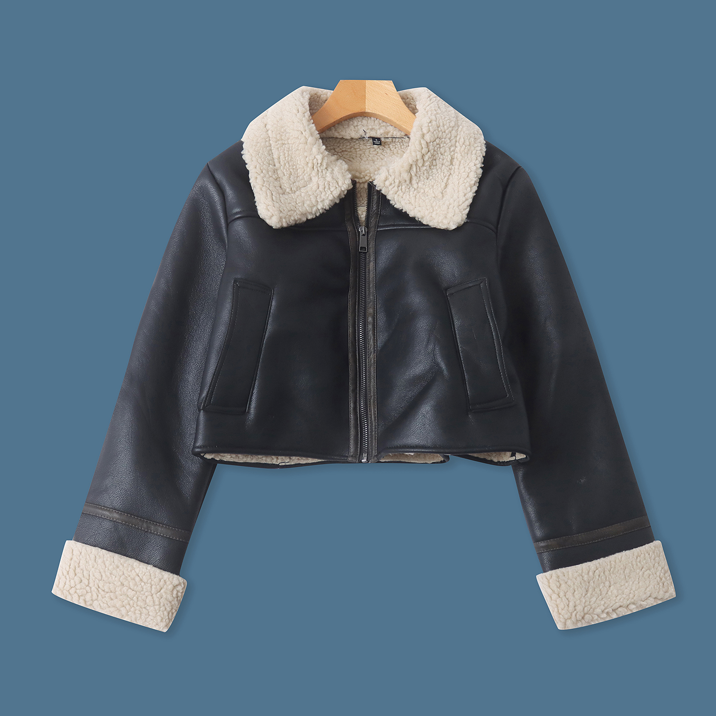 pu皮羊羔毛一体外套 冬季新款外贸女装时尚翻领拉链长袖口袋33140