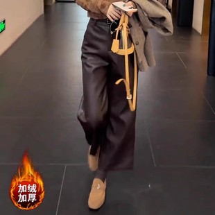 加绒咖色直筒皮裤女秋冬季2025新款高腰宽松显瘦九分窄版阔腿裤子