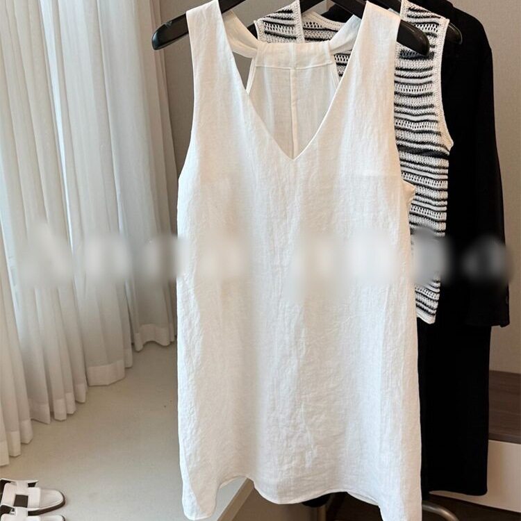 推荐!时髦露背独特漂亮时尚高级白色吊带背心裙女v领外穿连衣裙