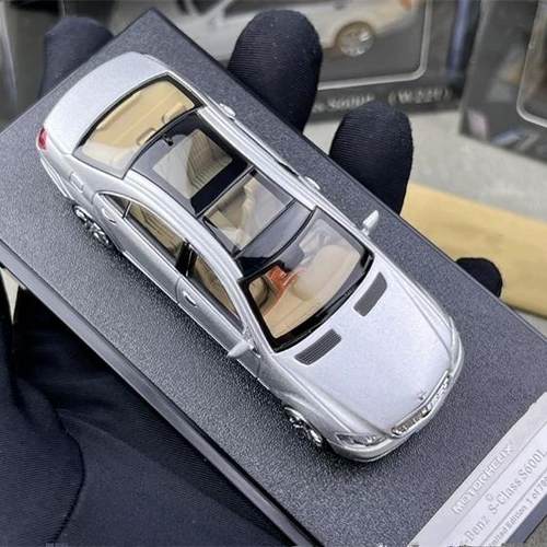 Motorhelix 1:64 奔驰 S-Class S600L W221 银色 合金汽车模型