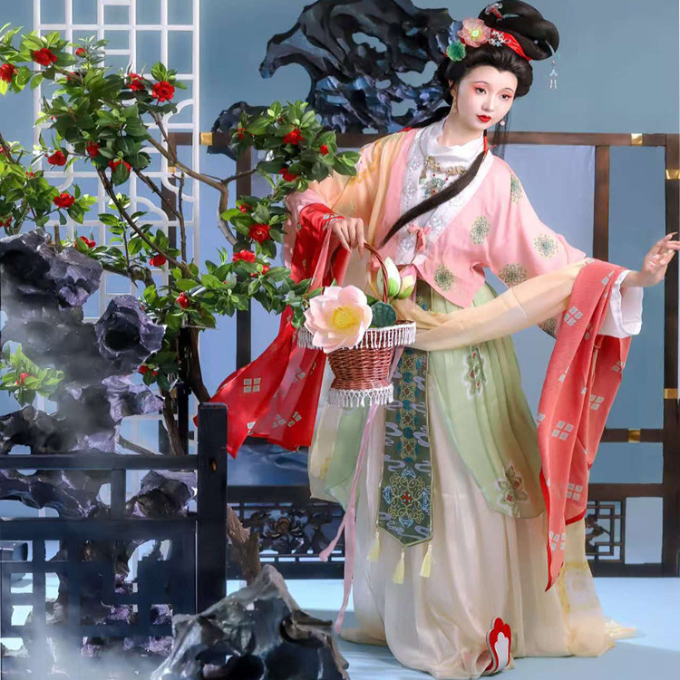 麻姑献寿绢人仿妆宋制汉服图片