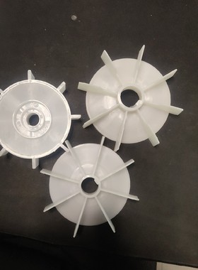 YS80YS71YS90  白色风叶内径14MM 19MM  24MM外径113带健6*2全新