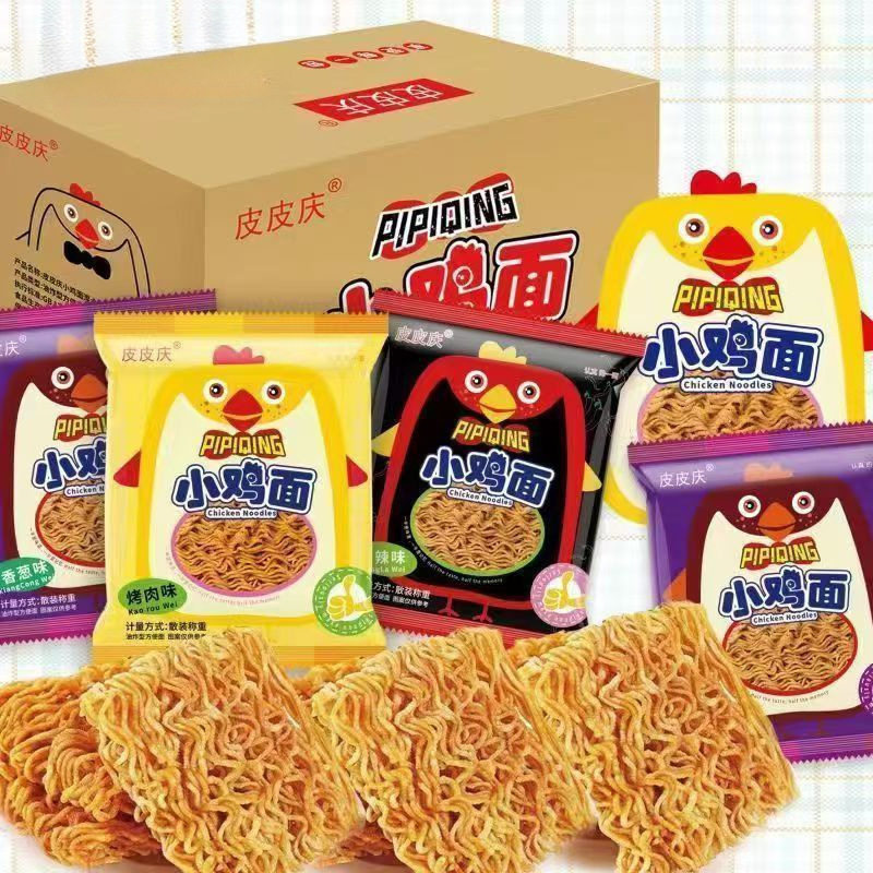 山姆冠超市印尼小鸡面干脆面火辣味干吃面香辣烤肉味掌心脆怀旧零
