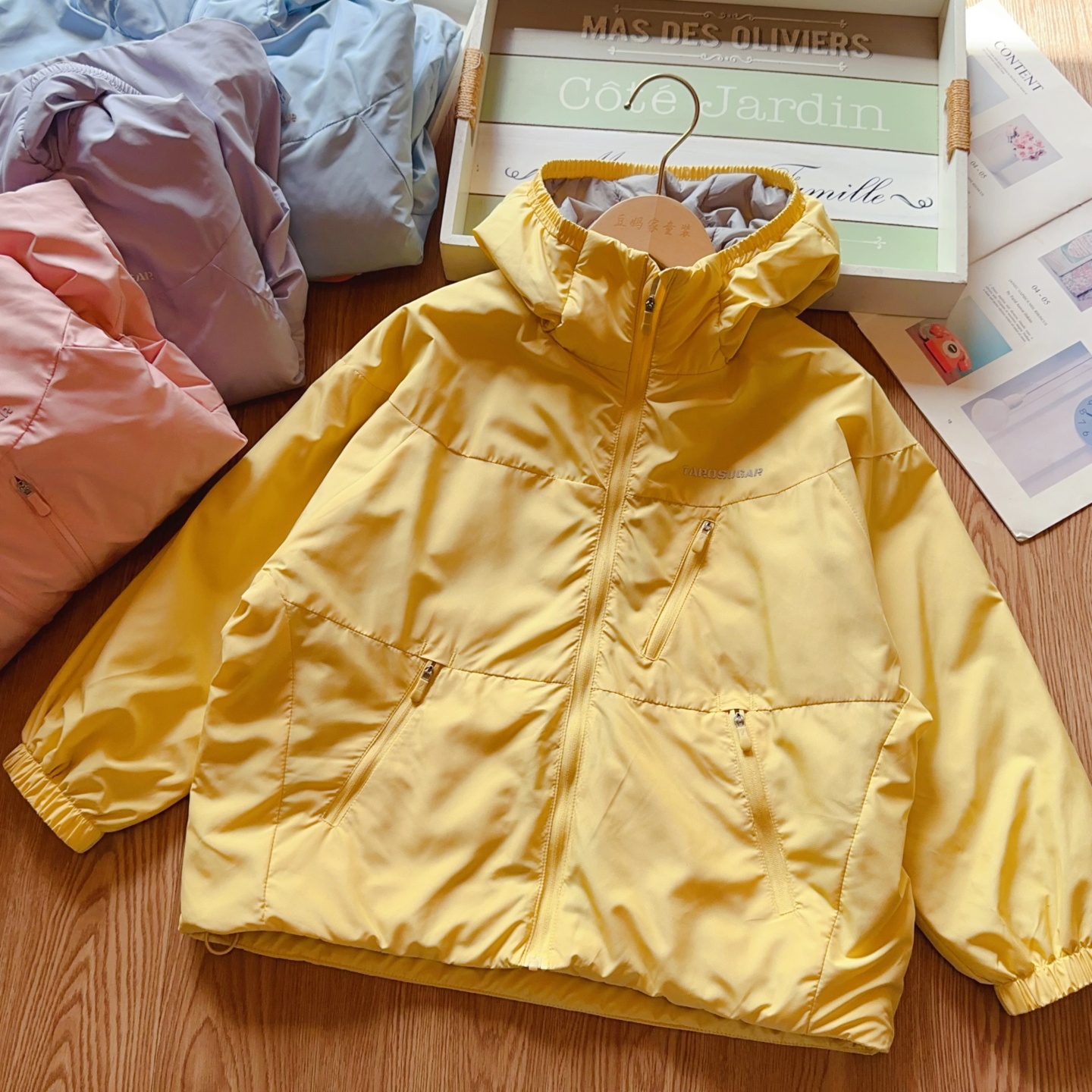 大豆棉轻盈夹棉连帽冲锋衣外套