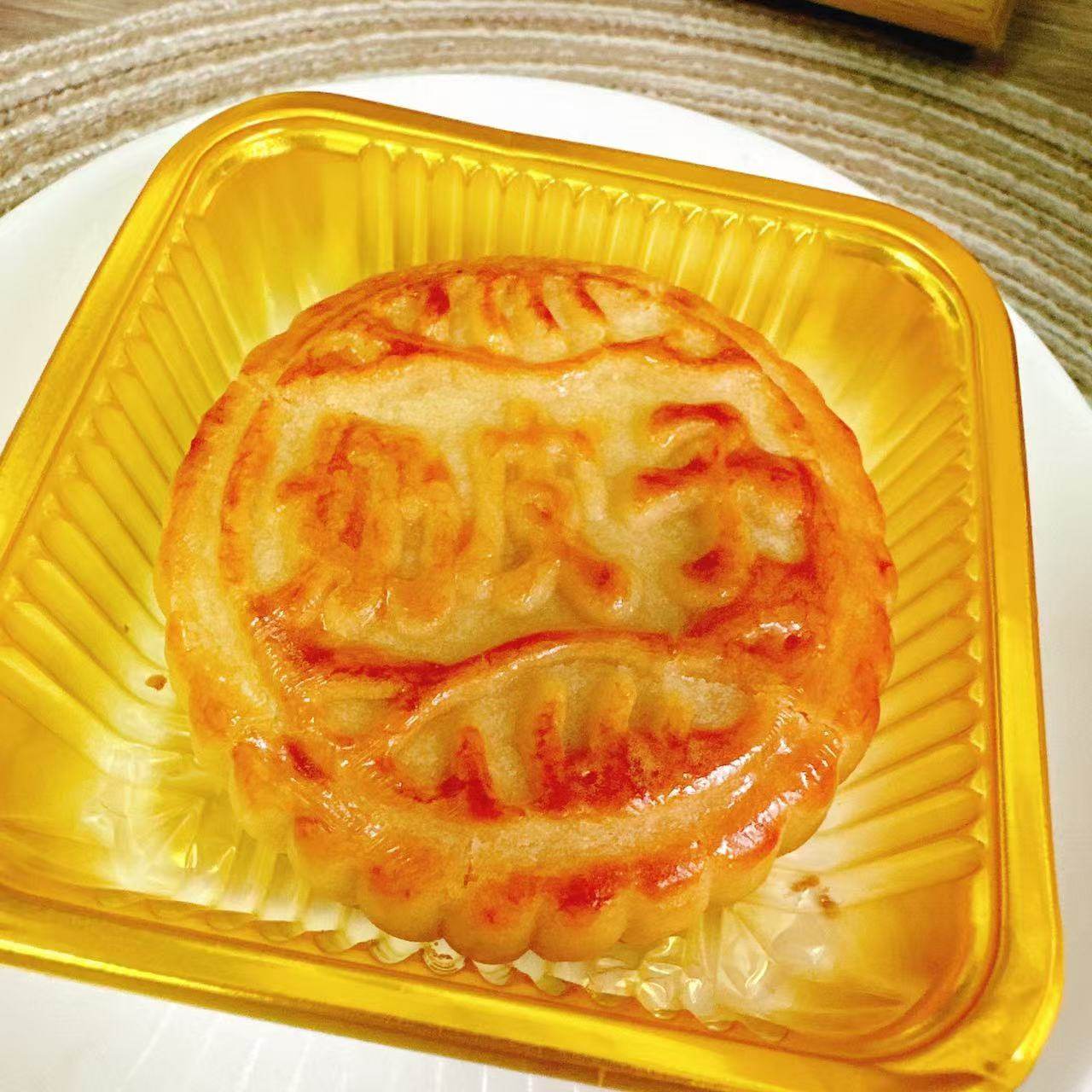 奶皮子月饼奶豆腐酥皮五仁月饼内蒙古月饼特色糕点中秋月饼