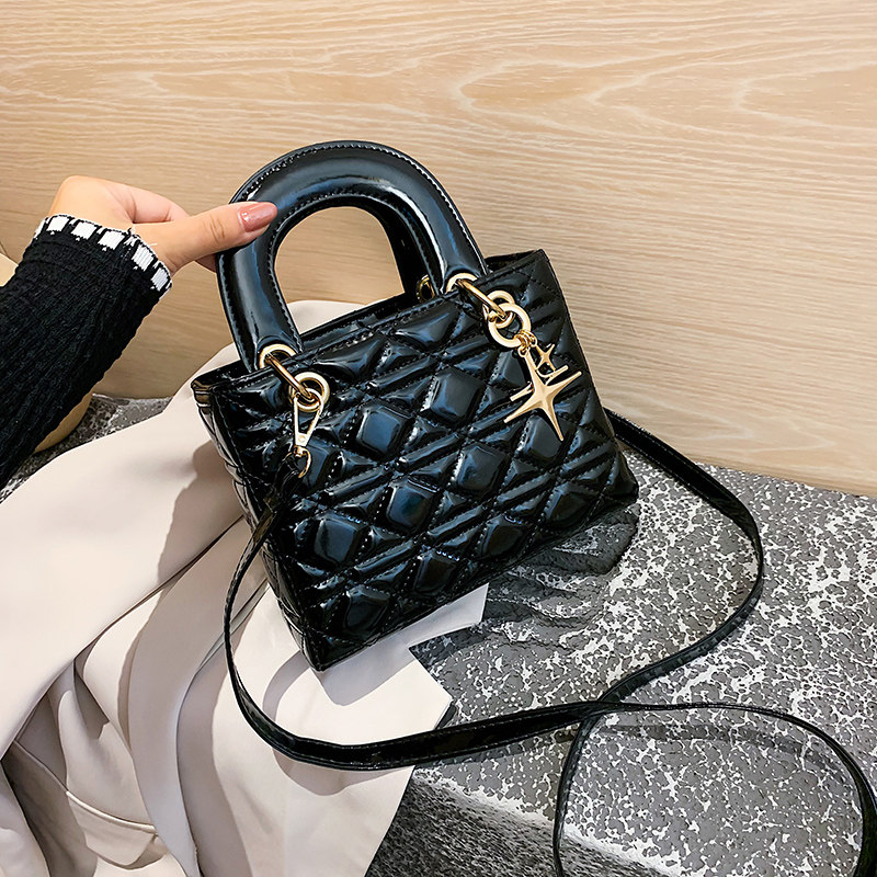 ins百搭包包女2020新款戴妃包手提包网红斜挎包菱格时尚单肩女包