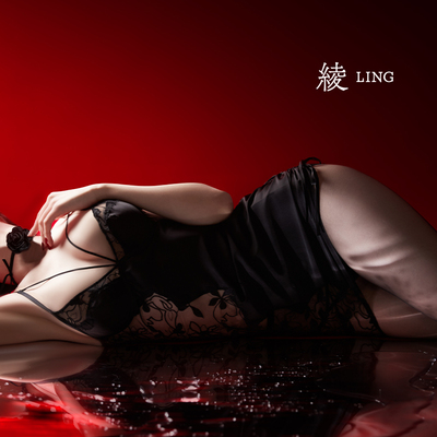 高级套装蕾丝镂空包臀睡