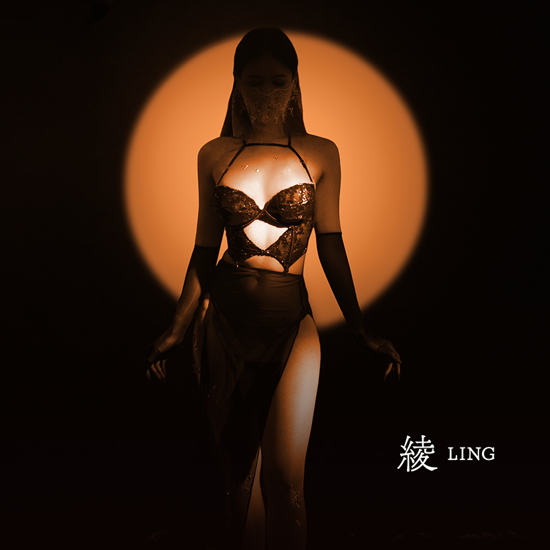 「绫天生丝滑-姿涩」超薄丝滑勾勒玲珑蛮腰烫金刺绣鱼骨胸衣套装